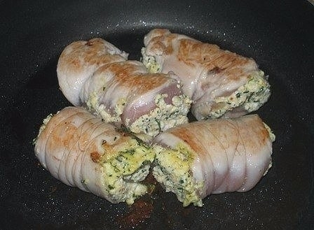 Рулет из куриного филе с творогом Рулет из куриного филе с творогом