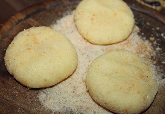 Манники жареные. Манники жареные.