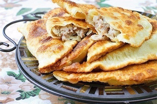 Чебуреки под градусом - отменные, хрустящие, нежные, сочные! Чебуреки под градусом - отменные, хрустящие, нежные, сочные!