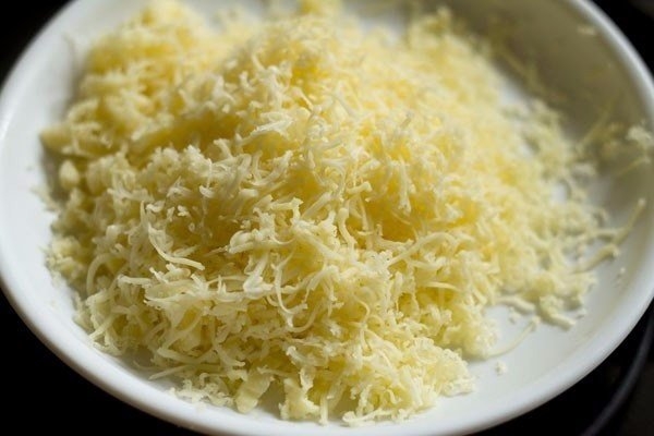 Бутерброды с чесноком и сыром. Бутерброды с чесноком и сыром.