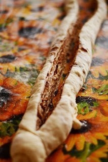 Крендель с корицей и орехами Крендель с корицей и орехами