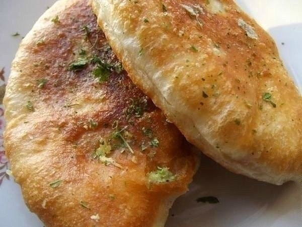 Воздушные жареные пирожки. Воздушные жареные пирожки.