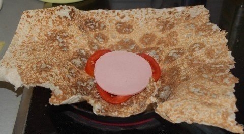 Горячая закуска в лаваше - просто, сочно, сытно! Горячая закуска в лаваше - просто, сочно, сытно!