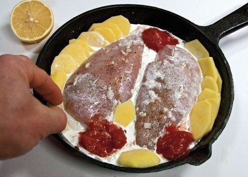 Куриные грудки, запеченные в сливках под сыром Куриные грудки, запеченные в сливках под сыром