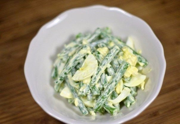 Салат из зеленой фасоли с яйцами. Салат из зеленой фасоли с яйцами.