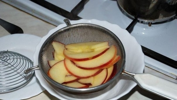 Розы из яблок Розы из яблок