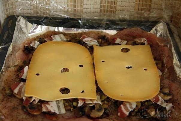 Куриный рулет с грибами Куриный рулет с грибами
