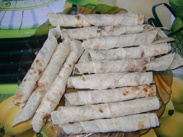 Закусочные «сигареллы» из лаваша. Закусочные «сигареллы» из лаваша.