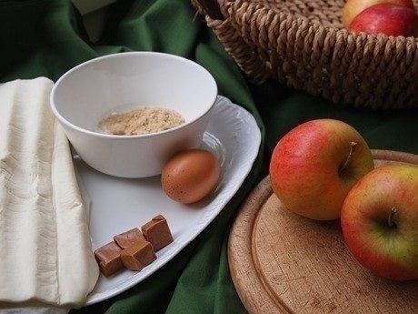 Запеченное яблоко в слоеном тесте Запеченное яблоко в слоеном тесте