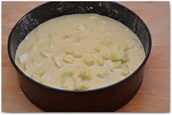 Ну очень вкусная шарлотка! Ну очень вкусная шарлотка!