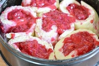 Пирог с вишней и творогом Пирог с вишней и творогом