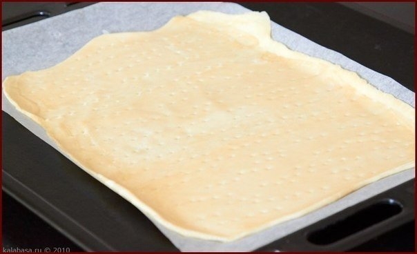 Пирог с грибами, сметаной и сыром Пирог с грибами, сметаной и сыром