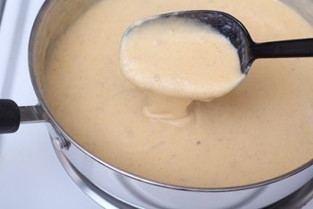 Цветная капуста, запеченная в духовке с сырным соусом. Цветная капуста, запеченная в духовке с сырным соусом.
