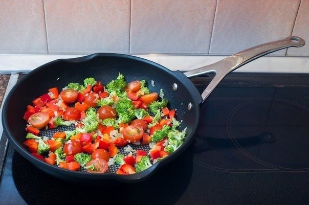 Фриттата с овощами и сыром Фриттата с овощами и сыром