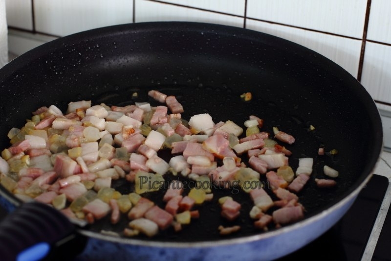 Банош с шкварками и брынзой Банош с шкварками и брынзой