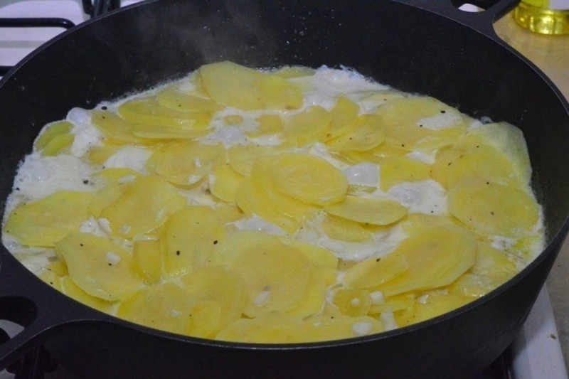 Картошка с грибами в сливках Картошка с грибами в сливках