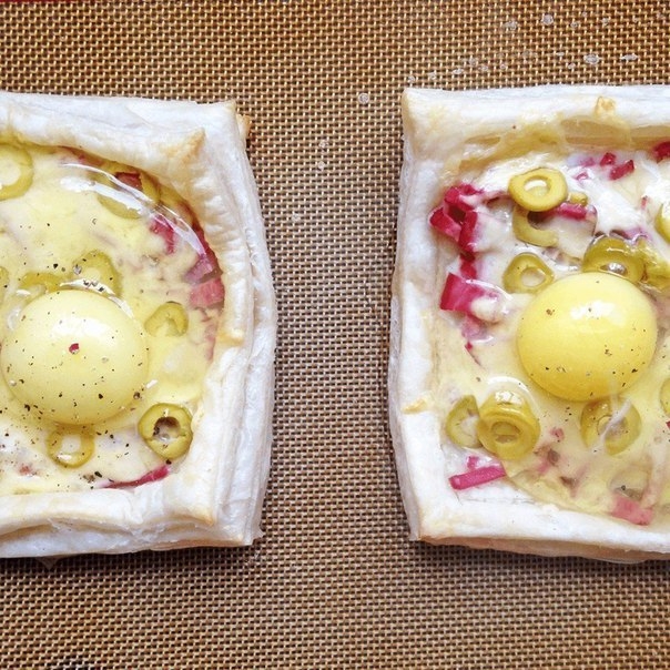 Слойки с яйцом, ветчиной и сыром Слойки с яйцом, ветчиной и сыром
