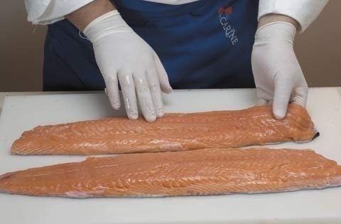 Как разделать лосося и отделить филе от кости
