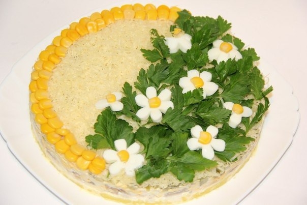 Салат Фантазия с курицей. Салат Фантазия с курицей.