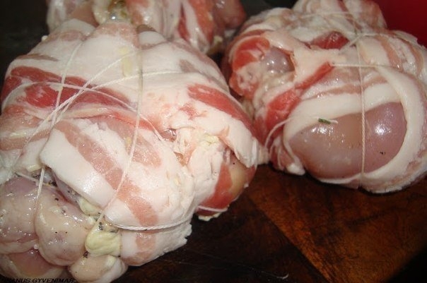 Куриные рулетики с беконом Куриные рулетики с беконом