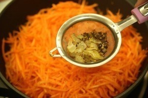 Морковка по-корейски Морковка по-корейски