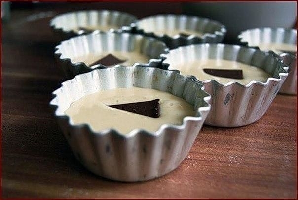 Сливочные пирожные с шоколадом Сливочные пирожные с шоколадом