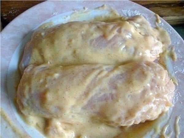 Нескучная грудка (куриная грудка с сыром в сухарях)