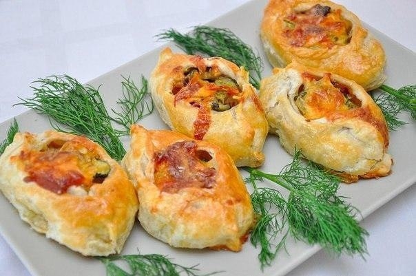 Лодочки из слоёного теста. Лодочки из слоёного теста.