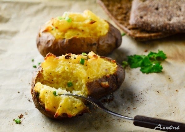 Печёная картошка со сливочной начинкой Печёная картошка со сливочной начинкой