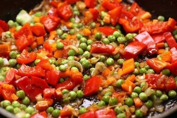 Рис со свининой и овощами. Рис со свининой и овощами.