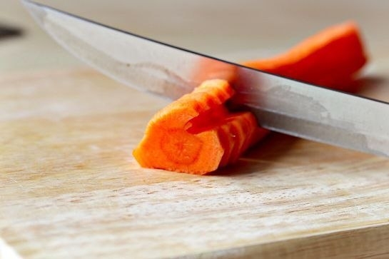 Куриный суп с морковными сердечками Куриный суп с морковными сердечками