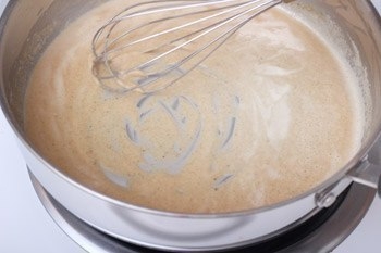 Цветная капуста, запеченная в духовке с сырным соусом. Цветная капуста, запеченная в духовке с сырным соусом.