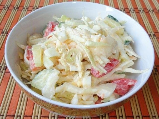 Салат Цезарь с капустой