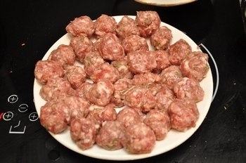 Картофельная запеканка с мясными шариками. Картофельная запеканка с мясными шариками.