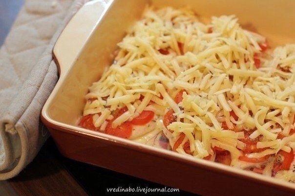 Курица под помидорами и сыром Курица под помидорами и сыром