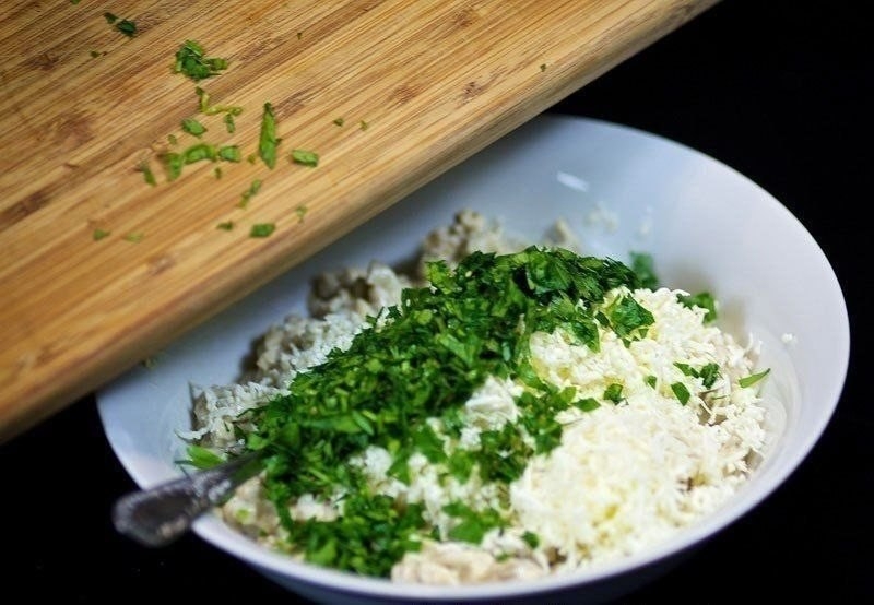 Шампиньоны с курицей и сыром Шампиньоны с курицей и сыром
