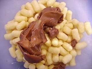 Пирожное из кукурузных палочек Пирожное из кукурузных палочек