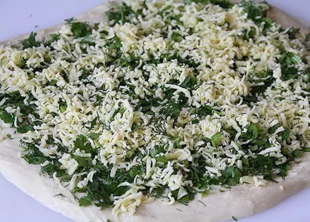 Сырные булочки для завтрака с пряной зеленью Сырные булочки для завтрака с пряной зеленью