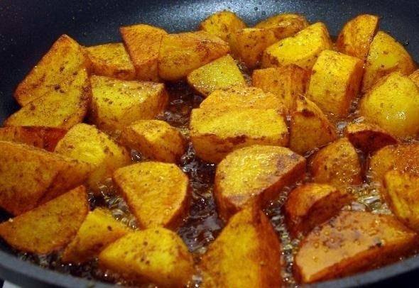 Софрито: курица с картошкой и луком Софрито: курица с картошкой и луком