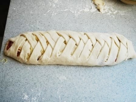 Кальцоне Кальцоне