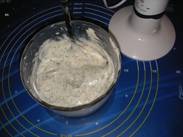 Пирог Бабочка с творожным кремом и вареньем Пирог Бабочка с творожным кремом и вареньем