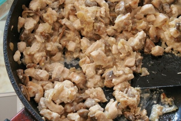 Багет, фаршированный курочкой и грибами Багет, фаршированный курочкой и грибами
