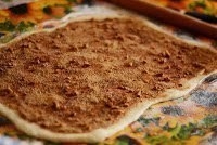 Крендель с корицей и орехами Крендель с корицей и орехами