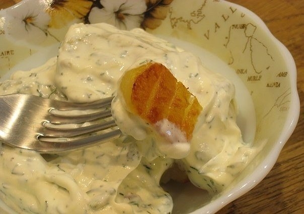 Вкуснейшая и простая жареная картошка. Вкуснейшая и простая жареная картошка.