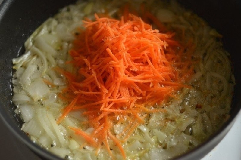 Гуляш из курицы Гуляш из курицы