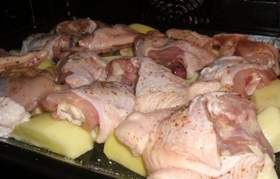 Куриные бедрышки в духовке Куриные бедрышки в духовке