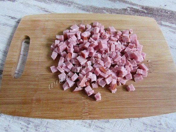 Салат из пекинской капусты с сухариками Салат из пекинской капусты с сухариками
