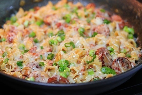 Паста с пряными колбасками Паста с пряными колбасками