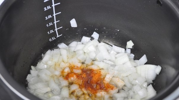Кабачки с овощами и рисом в мультиварке. Кабачки с овощами и рисом в мультиварке.