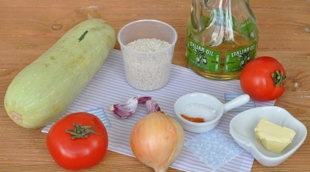 Кабачки с овощами и рисом в мультиварке. Кабачки с овощами и рисом в мультиварке.